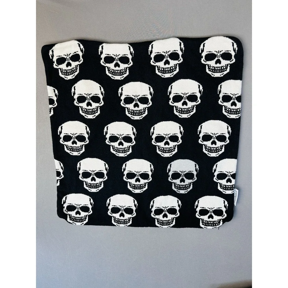 Pair Of Storehouse Halloween Skull Pillowcases‎ Decorative Pillow Covers 18